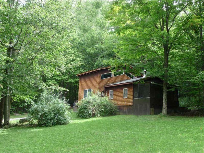 Cedarwood Lodge Penfield Exterior photo